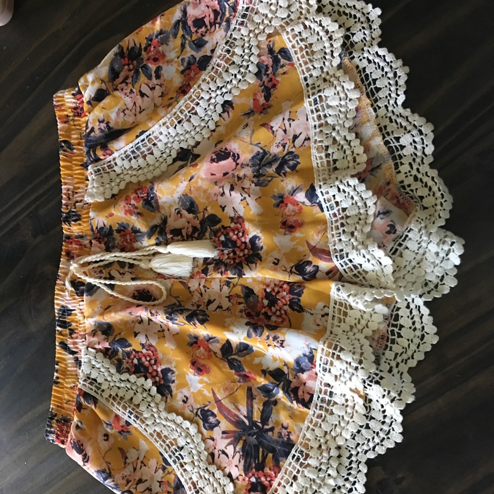 Lace shorts